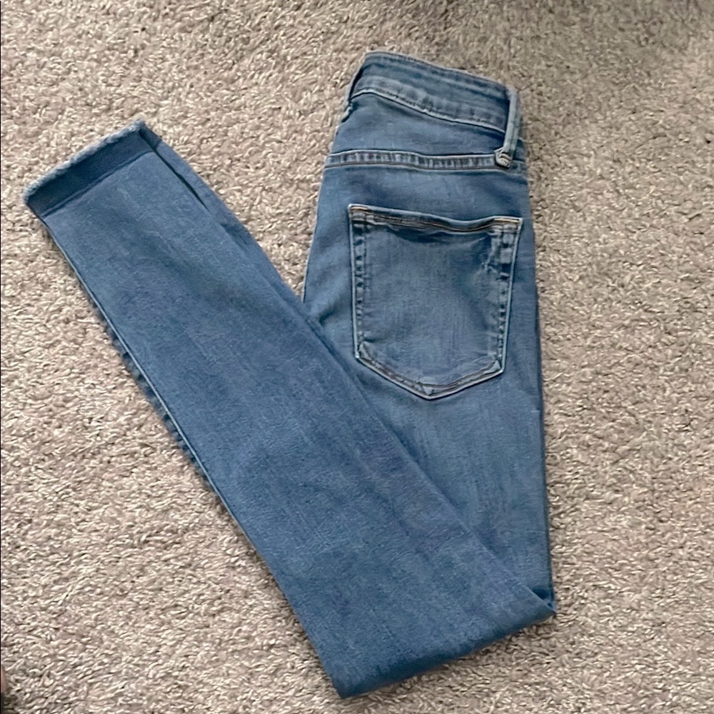 Good American Good Legs Split Hem Ankle Jeans - Picture 1 of 7